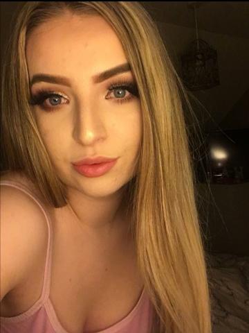 Карина фото 2